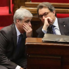 Artur Mas y Germà Gordó, en el Parlament.-DANNY CAMINAL