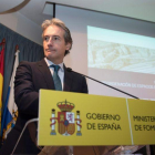 El ministro de Fomento Íñigo de la Serna.-PEDRO PUENTE HOYOS (EFE)
