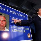 Epstein estaba acusado de crear una red de tráfico sexual de menores hace una década en sus mansiones de Nueva York y Florida.-EFE