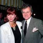 Ken Kercheval junto a Victoria Principal, que interpretaba a su hermana Pamela en Dallas.-AP
