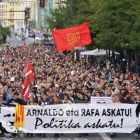 Manifestación a favor de la libertad de Arnaldo Otegi, este sábado en San Sebastián.-REUTERS / VINCENT WEST