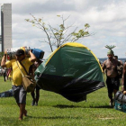 Indígenas de todo Brasil instalan el Campamento Tierra Libre.-EFE