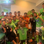 Los jugadores del Almazán celebran la victoria de esta tarde en Astorga. Twitter SD Almazán