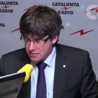 Puigdemont, durante la entrevista en Catalunya Ràdio, este lunes.-