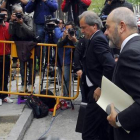 El expresidente andaluz Manuel Chaves, este martes, a su llegada al Tribunal Supremo para declarar como imputado por el 'caso ERE'.-Foto: PEDRO CARRERO