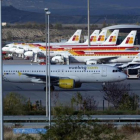 Aviones de Iberia y Vueling en Barajas en noviembre.-EL PERIÓDICO