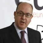 El presidente de la Asociación Española de Banca (AEB), José María Roldán, durante un encuentro informativo reciente en un hotel de Madrid.-EFE / PACO CAMPOS