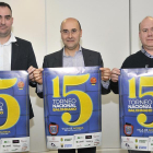 Juan Carlos Vera, Jesús Manuel Alonso y Luis Miguel Campos, ayer en la presentación del torneo agredeño.-VALENTÍN GUISANDE