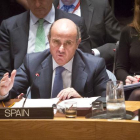 El ministro de Economía, Luis de Guindos, durante su intervención en el Consejo de Seguridad de Naciones Unidas el 17 de diciembre.-AP / BEBETO MATTHEWS