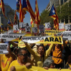 Manifestación a favor de la libertad de los presos independentistas, el pasado 15 de abril en Barcelona.-MANU FERNANDEZ (AP)