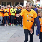 La ministra de Sanidad, María Luisa Carcedo, hizo la salida de honor de la VI Carrera Camino Soria contra el Cáncer con el atleta Abel Antón-Mario Tejedor