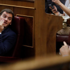 El presidente de Ciudadanos, Albert Rivera, durante el pleno celebrado este viernes 27 en el Congreso.  /-JUAN CARLOS HIDALGO