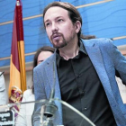 Pablo Iglesias en una rueda de prensa en el Congreso de los Diputados.-/ DAVID CASTRO