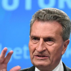 El comisario europeo de presupuesto, Gunther Oettinger.-EMMANUEL DUNAND