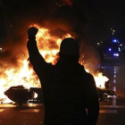 Disturbios en el centro de Barcelona, el martes por la noche.-AP / EMILIO MORENATTI