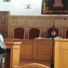 Un momento de la declaración del acusado, ayer, durante la vista oral celebrada en el Juzgado de lo Penal de Soria.-J. R. R.