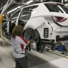 Cadena de montaje del coche Seat  Ibiza.-JOAN CORTADELLAS