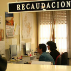 Funcionarios del Ayuntamiento. / V.G.-