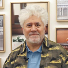 Pedro Almodóvar, en una exposición de sus bodegones en la Fresh Gallery, el septiembre pasado.-CHEMA MOYA