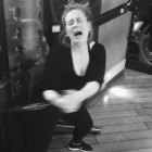 Adele, haciendo una mueca de esfuerzo titánico en el gimnasio.-INSTAGRAM
