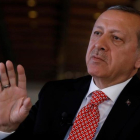 El presidente de Turquía, Recep Tayyip Erdogan, durante una entrevista con Reuters en el Palacio Presidencial, en Ankara, el 25 de abril.-REUTERS