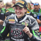 Ana Carrasco (Kawasaki), tras una de sus dos victorias de este año en Supersport300.-