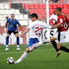 Kike Sola anotando el gol de la última victoria del Numancia en Tarragona. HDS