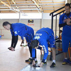 La plantilla del Numancia entrenó en el pabellón de San Andrés. / V. Guisande-
