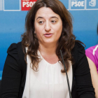 Esther Peñalba, junto a compañeros de partido, presenta su candidatura al proceso de primarias para elegir al candidato del PSOE a la Alcaldía de Burgos-Ical