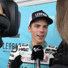 Joan Mir (Honda) atiende a los medios tras ser el mejor en los ensayos de Moto3 de Australia.-EMILIO PÉREZ DE ROZAS / ENVIADO ESPECIAL