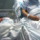 Imagen del primer bebé recién nacido en el año en Tarragona.-CRISTINA FORNOS