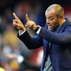 Nuno, en un partido del Valencia.-Foto: AFP / JOSÉ JORDAN