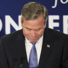 Jeb Bush anuncia que se retira de las primarias del Partido Republicano.-REUTERS / RANDALL HILL