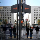 Calle comercial en San Francisco con tiendas de Nike y Macy’s.-AFP / JUSTIN SULLIVAN