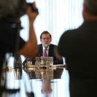 Mariano Rajoy, durante la reunión del Consejo de Ministros extraordinario.-DAVID CASTRO