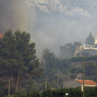 El incendio forestal declarado en la localidad alicantina de La Vall d'Ebo.-Foto: EFE/ MORELL