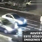 Una mujer muere en China tras ser atropellada dos veces en un paso cebra sin recibir ayuda ni de los conductores ni de los peatones.-