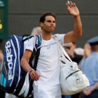 Nadal se despide de Wimbledon, tras perder con Muller.-REUTERS / MATTHEW CHILDS