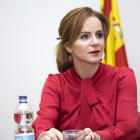 La presidenta de las Cortes de Castilla y León, Silvia Clemente, imparte una conferencia sobre el Parlamento autonómico en la Asociación de Amas de Casa María del Salto-Ical