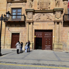 Exterior del Palacio de Justicia en Soria.-V. G.