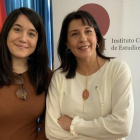 Las economistas Elena Cerdá (izquierda) e Isabel Álvarez (derecha),  promotoras de la iniciativa 'Mujeres en Economía'.-ARCHIVO