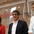 Los candidatos a la Secretaria General del PSOE Susana Diaz, Patxi Lopez  y Pedro Sánchez  posan en la sede del partido-EFE