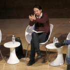 Alberto Garzón, Pablo Iglesias y Xavier Domènech, este viernes, en el debate celebrado en Madrid sobre las confluencias.-JUAN MANUEL PRATS