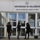 Estudiantes en el campus de Soria.-Valentín Guisande