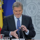 Íñigo Méndez de Vigo, en la rueda de prensa posterior al Consejo de Ministros.-/ PERIODICO