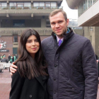 Fotografía difundida por la familia de Matthew Hedges, al que se ve junto a su pareja.-AFP