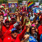 Cientos de personas participan en una manifestacion a favor del Gobierno del presidente de Venezuela Nicolas Maduro.-/ EFE / MIGUEL GUTIERREZ (EFE)