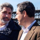 Juan José Cortés y Juan Manuel Moreno, el pasado noviembre, en Huelva.-EFE / JULIÁN PÉREZ