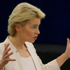 Ursula von der Leyen, candidata a presidir la Comisión Europea, durante un discurso en la Eurocámara.-VINCENT KESSLER