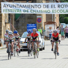 Varios ciclistas durante el Festival Escolar de El Royo del año pasado.-ÁLVARO MARTINEZ